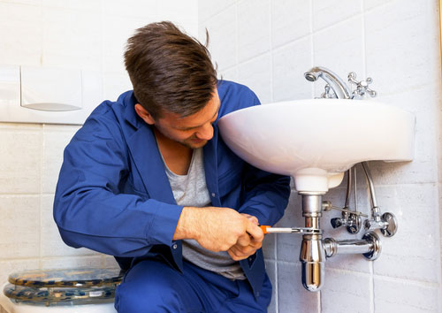 Plumber, concept of retail plumbing in Port St. Lucie